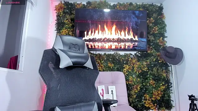 emily palmeer online show from 04-15-26, 08:42