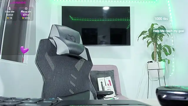 emily palmeer online show from 11-27-25, 10:37