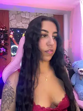 Tamara Roberts1 online show from 12-18-25, 08:23