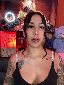 Snapshot of Tamara_Roberts1 chatting on 07-24-26, 02:18 Tamara Roberts1 online show from 07-24-26, 02:18