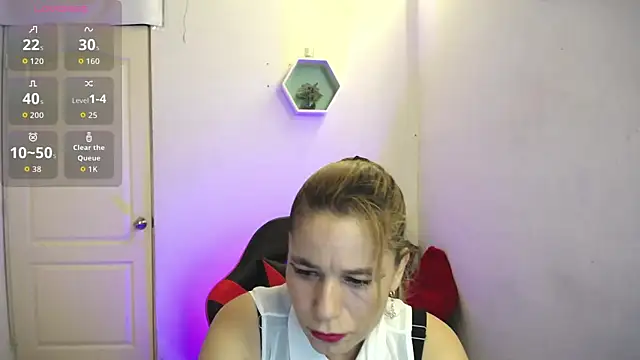 AuroraRojas online show from 11-12-25, 11:30