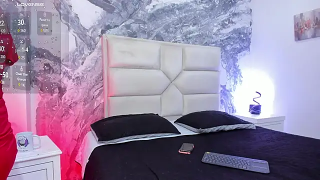 AuroraRojas online show from 03-05-25, 04:24