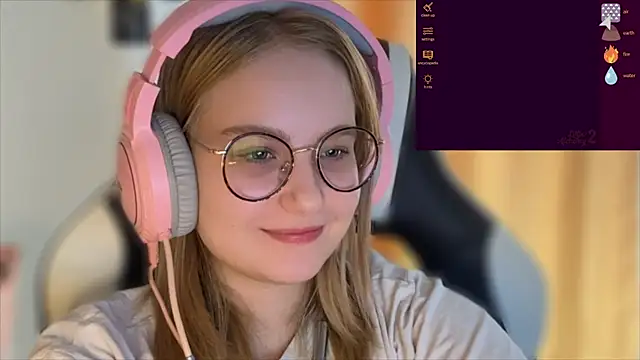 JacyWinslat online show from 09-25-25, 09:48