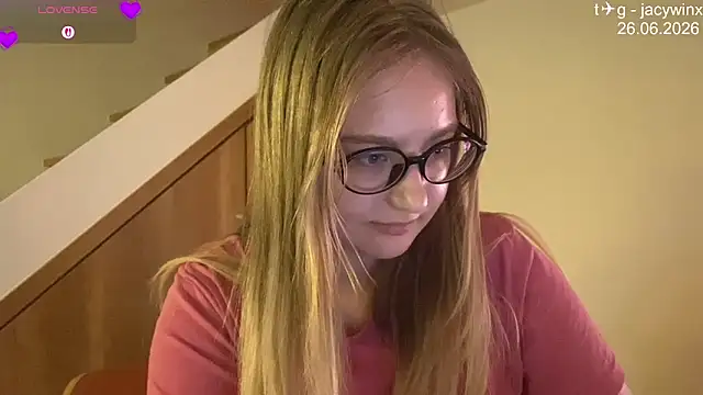 JacyWinslat online show from 06-26-26, 10:54