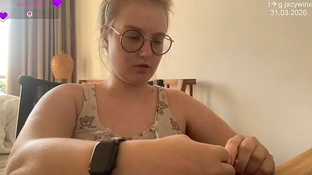 JacyWinslat online show from 03-31-26, 09:44