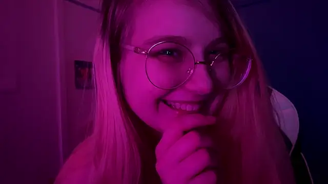 JacyWinslat online show from 03-16-25, 08:21