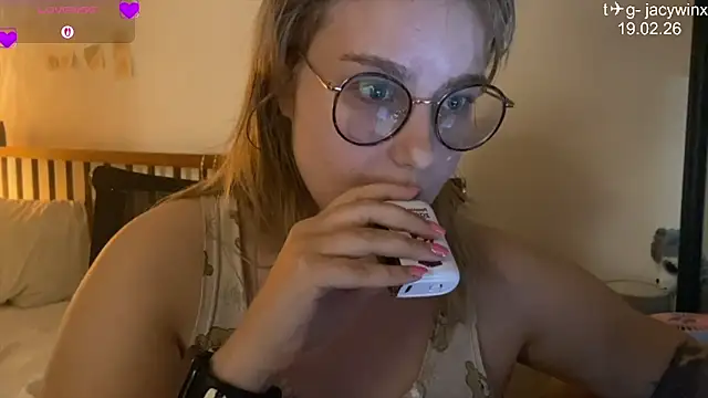 JacyWinslat online show from 02-19-26, 11:40