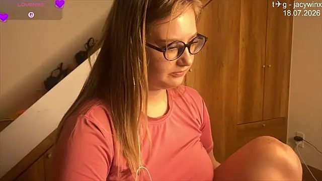 JacyWinslat online show from 07-18-26, 07:00