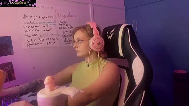 JacyWinslat online show from 03-06-25, 05:54