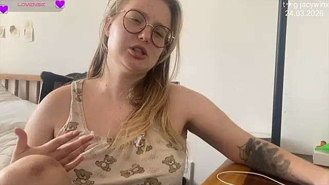 JacyWinslat online show from 03-24-26, 07:52