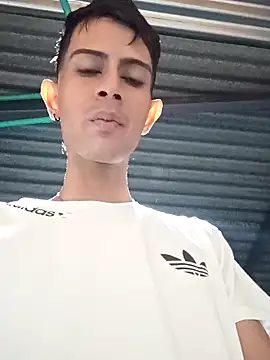 Snapshot of DOMINANTE_KLOE_ chatting on 03-05-25, 03:51 DOMINANTE KLOE online show from 03-05-25, 03:51