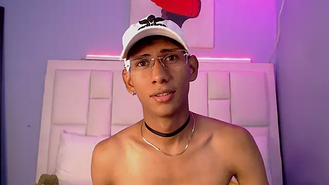 Nick Collins18 online show from 02-06-26, 08:27