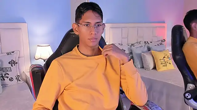 Nick Collins18 online show from 10-13-25, 05:36