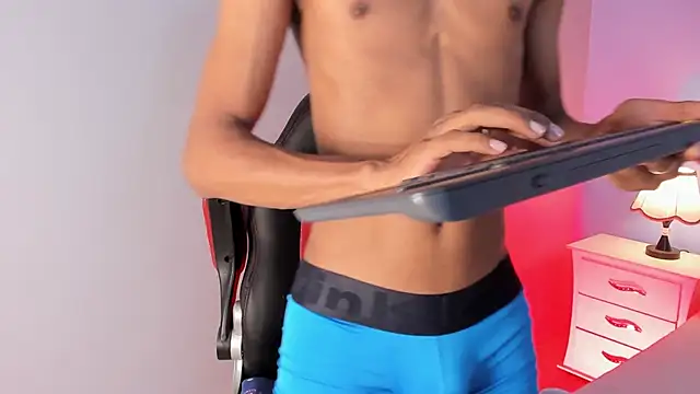 Nick Collins18 online show from 09-24-25, 08:04