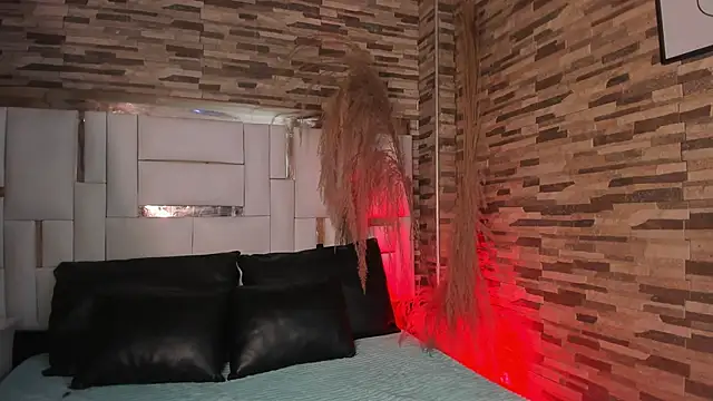 Nick Collins18 online show from 11-29-25, 09:59