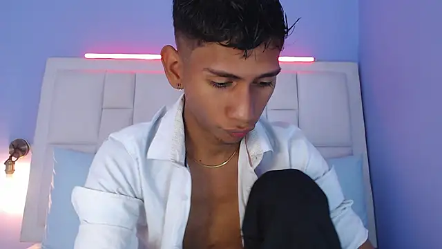 Nick Collins18 online show from 12-17-25, 10:04