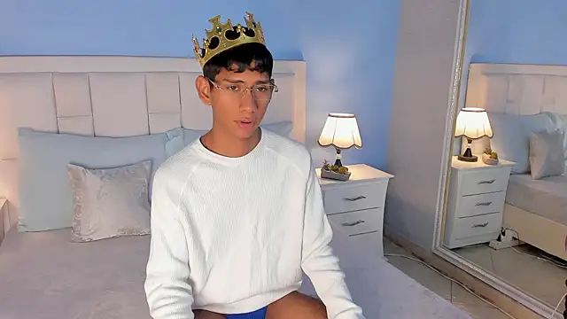 Nick Collins18 online show from 09-19-25, 03:32