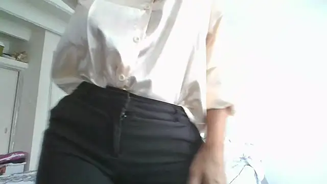 Snapshot of Sahana_Ashiika chatting on 05-03-26, 01:58 Sahana Ashiika online show from 05-03-26, 01:58