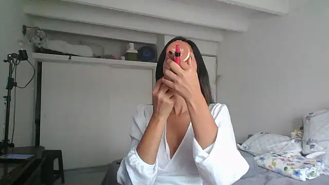 Snapshot of Sahana_Ashiika chatting on 05-16-26, 09:03 Sahana Ashiika online show from 05-16-26, 09:03
