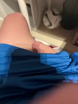 paolone79037 online show from 03-09-26, 06:11