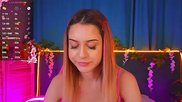 AlinaWalters online show from 11-20-25, 09:04