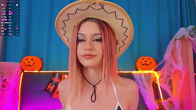 AlinaWalters online show from 10-24-25, 09:03