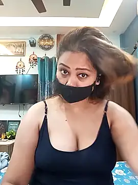 Cute-mona online show from 12-21-25, 10:06