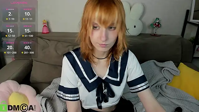 Snapshot of Little_Chips chatting on 06-12-26, 05:32 Little Chips online show from 06-12-26, 05:32