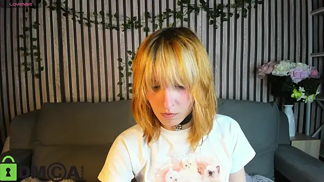 Little Chips online show from 10-25-25, 05:13