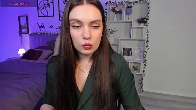 Snapshot of DaniellaLovely chatting on 03-17-25, 03:50 DaniellaLovely online show from 03-17-25, 03:50
