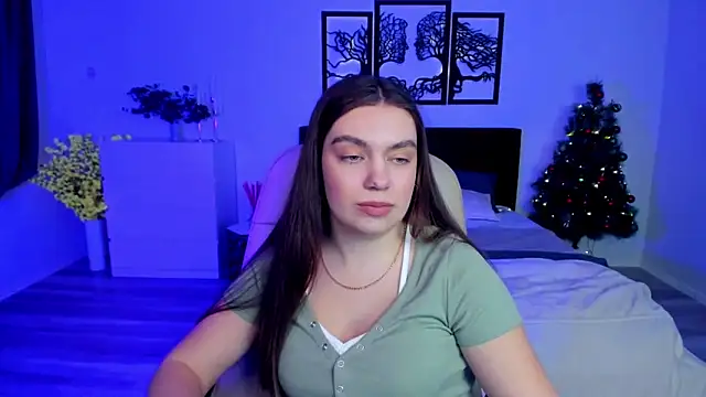 Snapshot of DaniellaLovely chatting on 01-18-25, 02:02 DaniellaLovely online show from 01-18-25, 02:02