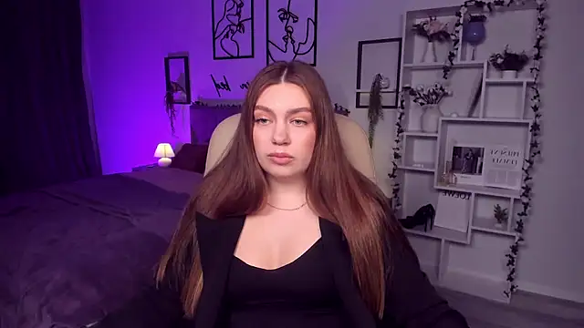 Snapshot of DaniellaLovely chatting on 02-01-25, 02:02 DaniellaLovely online show from 02-01-25, 02:02
