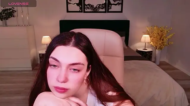 DaniellaLovely online show from 12-15-25, 10:43