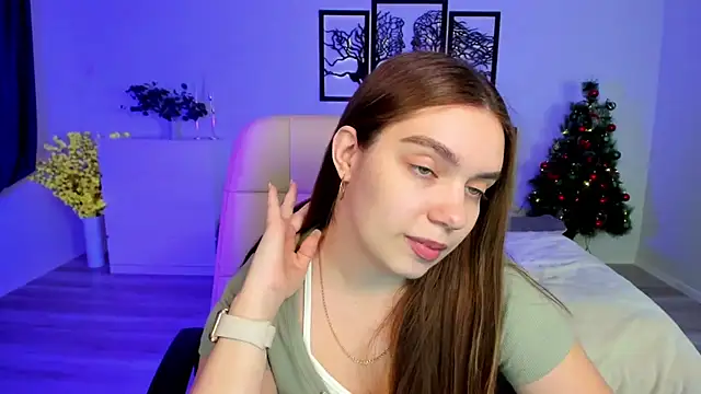 Snapshot of DaniellaLovely chatting on 01-21-25, 02:05 DaniellaLovely online show from 01-21-25, 02:05