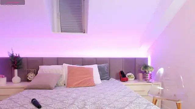 JessieePink online show from 03-20-26, 06:53