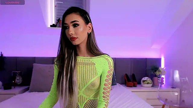 JessieePink online show from 04-20-26, 03:57