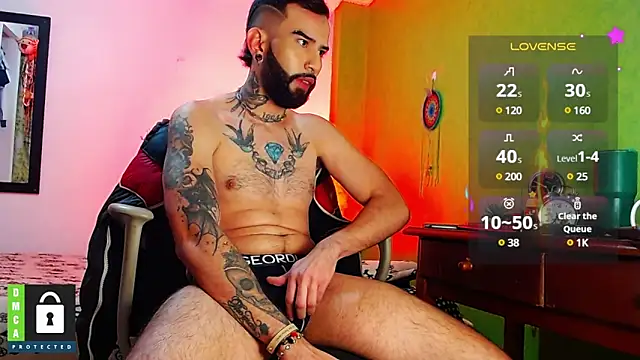 Snapshot of Diilanhott chatting on 02-11-25, 02:35 Diilanhott online show from 02-11-25, 02:35