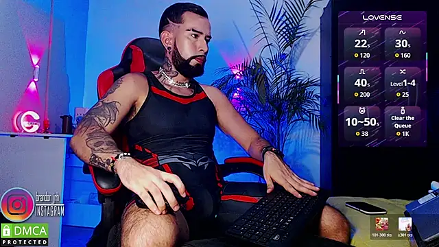 Diilanhott online show from 07-25-26, 11:44