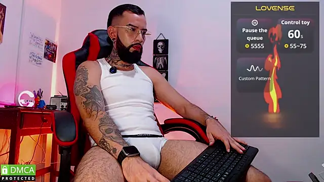 Snapshot of Diilanhott chatting on 02-08-26, 01:14 Diilanhott online show from 02-08-26, 01:14