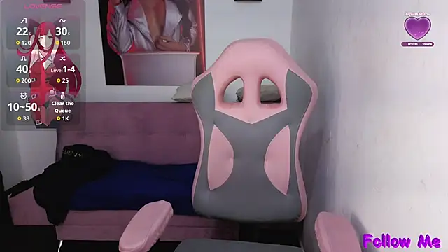 vittorialombardi   online show from 10-24-25, 08:13