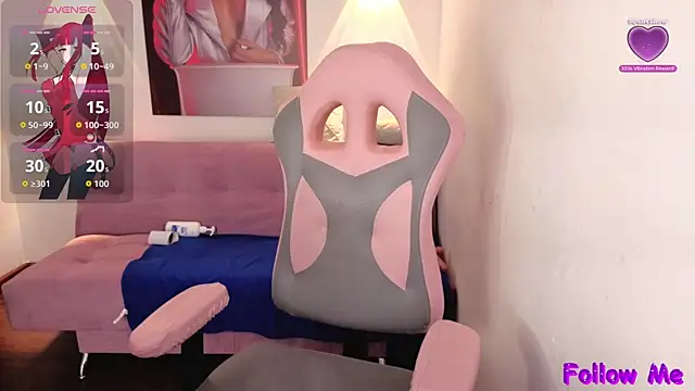 vittorialombardi   online show from 11-06-25, 08:18