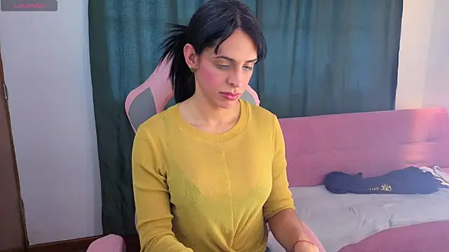 Snapshot of vittorialombardi__ chatting on 06-22-26, 09:45 vittorialombardi online show from 06-22-26, 09:45