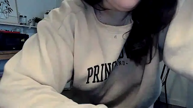 Kittyymaze1 online show from 03-04-26, 12:46