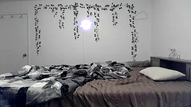 Kittyymaze1 online show from 02-01-26, 10:19