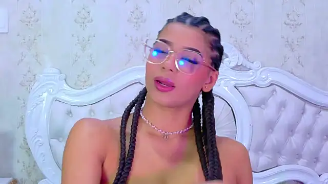 TiaraRosse online show from 11-24-25, 01:11