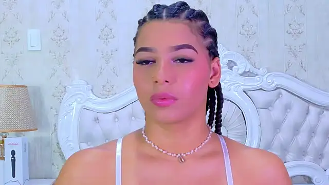 TiaraRosse online show from 11-28-25, 03:56