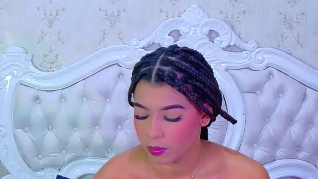 TiaraRosse online show from 01-06-26, 01:15