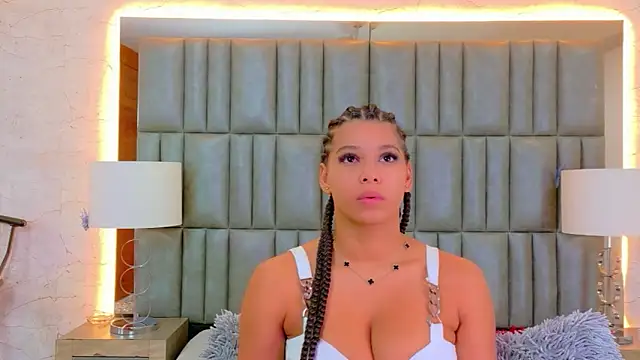 TiaraRosse online show from 03-19-26, 11:54