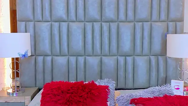 TiaraRosse online show from 03-26-26, 12:14