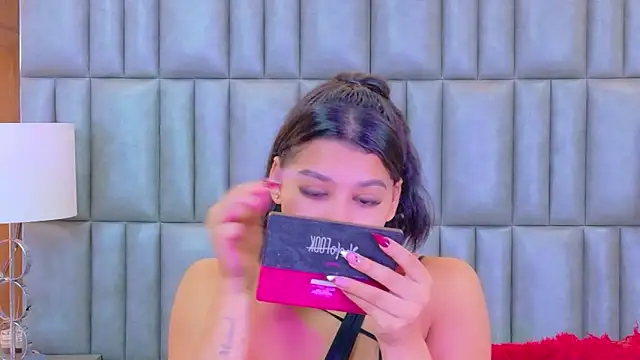 TiaraRosse online show from 03-23-26, 12:05